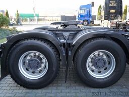 VOLVO FH16 / 700 / 6x4 / HYDRAULIKA / RETARDER / 3 OSI