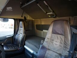 VOLVO FH16 / 700 / 6x4 / HYDRAULIKA / RETARDER / 3 OSI