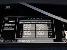 VOLVO FH16 / 700 / 6x4 / HYDRAULIKA / RETARDER / 3 OSI