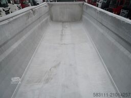 WIELTON WIELTON / WYWROTKA / 26 M3 / WAGA: 4700 KG / HP