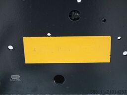 WIELTON WIELTON / WYWROTKA / 26 M3 / WAGA: 4700 KG / HP