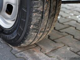 IVECO DAILY 35-160 / KONTENER 4,2 M    / WINDA  / BLI?