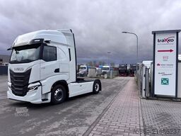 IVECO S Way 500 Retarder ALU Doppel Tank Standklima