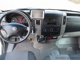 VOLKSWAGEN Crafter Pritsche 35 mittel L2 Doka/Klima/Nr. 230