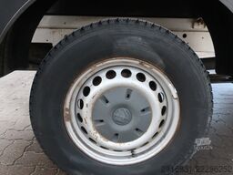 VOLKSWAGEN Crafter Pritsche 35 mittel L2 Doka/Klima/Nr. 230