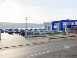 VOLKSWAGEN Crafter Pritsche 35 mittel L2 Doka/Klima/Nr. 230