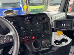 MERCEDES-BENZ Arocs 3243 8x4 Hiab 166-4