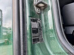 MERCEDES-BENZ Arocs 3243 8x4 Hiab 166-4