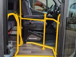 MERCEDES-BENZ Sprinter 517 Heckniederflur Vorlauffahrzeug