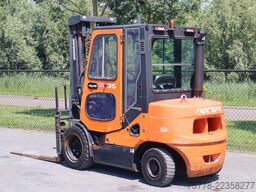 Doosan D35C-5 | SIDESHIFT & FORKSPREADER