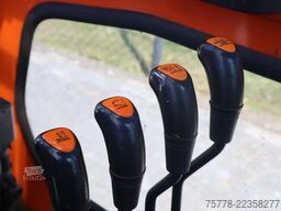 Doosan D35C-5 | SIDESHIFT & FORKSPREADER