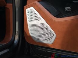 Lamborghini Urus -Pano-ADAS-B&O-HeadUP-RearTV