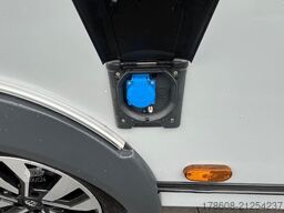 KNAUS Südwind 650 PXB 60Y TV/SAT Markise Dachklima