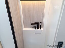BÜRSTNER Signature SFT 7.5 AHK, Combi 6 E, SAT+TV,MARKISE