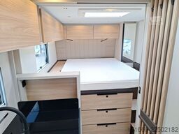 BÜRSTNER Signature SFT 7.5 AHK, Combi 6 E, SAT+TV,MARKISE
