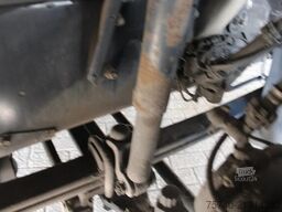 Scania P230 + thermo king + lift