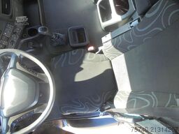 Iveco Trakker 450 + Euro 5 + Zandzuiger + Manual + 6x...