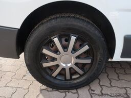 OPEL Vivaro Kasten L2H1 2,9t/Klima/PDC/AHK/Nr. 80