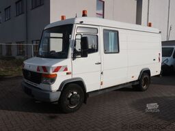 MERCEDES-BENZ Vario 814 DOKA / 1 Hand / 4 Sitze / Nr. A7