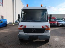 MERCEDES-BENZ Vario 814 DOKA / 1 Hand / 4 Sitze / Nr. A7
