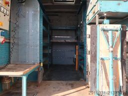 MERCEDES-BENZ Vario 814 DOKA / 1 Hand / 4 Sitze / Nr. A7