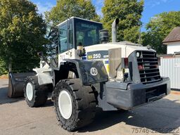 Komatsu WA250 WA250-6 Radlader*Klima*Hochschaufel*Recyc...