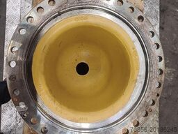 Caterpillar Occ hub sprocket + spindle D6M Caterpillar