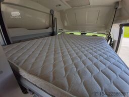 KARMANN Dexter 555, mit Hubbett