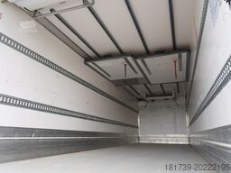 Renault D19 WIDE / Lamberet refrigerator Multite