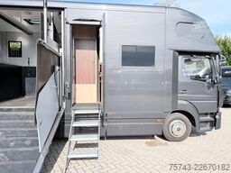 MERCEDES-BENZ ATEGO 1021  Roelofsen 3  Pferde  Wohnung Dusche