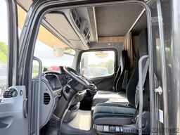 MERCEDES-BENZ ATEGO 1021  Roelofsen 3  Pferde  Wohnung Dusche