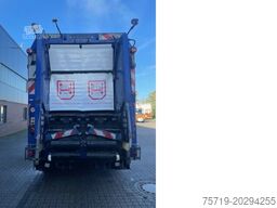 MAN 26.320 TGS 6x2 Faun/Zöller