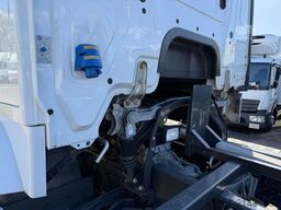 MERCEDES-BENZ ACTROS 1840 L 6-Sitzer BDF-Fahrgestell 7,45 m