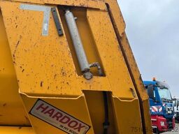 MERCEDES-BENZ Arocs 4145 8x4 Muldenkipper