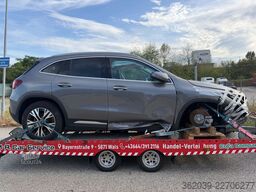 MERCEDES-BENZ GLA 200 d DCT