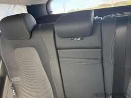 MERCEDES-BENZ GLA 200 d DCT