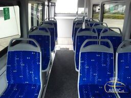 MERCEDES-BENZ eSprinter 14 Sitze Electric Range: 300 km