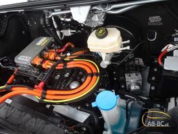 MERCEDES-BENZ eSprinter 17 Sitze Electric Range: 465 km