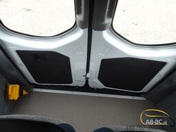 MERCEDES-BENZ eSprinter 17 Sitze Electric Range: 465 km