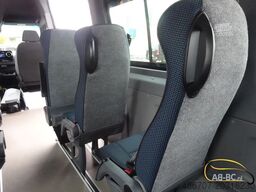 MERCEDES-BENZ eSprinter 17 Sitze Electric Range: 465 km