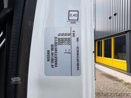 Nissan NT400 + 29 METER LADDER + HYDROLIC + WORKS PERF...