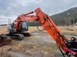Hitachi ZX135US-3 Crawler Excavator with 2 buckets and rot