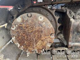 Hitachi ZX135US-3 Crawler Excavator with 2 buckets and rot