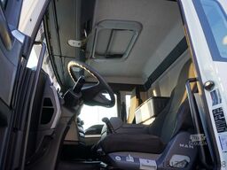 MAN TGS 26.360/ 550 cm chassis/ steered axle