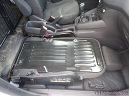 FORD Transit Courier Kasten 75PS Trend AHK