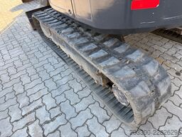 BOBCAT E50 / 2016 BJ / 3.381 H  / 2 x Löffel / MS03