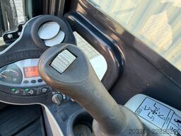 BOBCAT E50 / 2016 BJ / 3.381 H  / 2 x Löffel / MS03