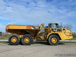Caterpillar 740