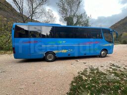 Renault Millenium 250