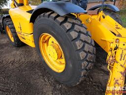 JCB 537 135 JCB 537 125 telehandler with remote con...